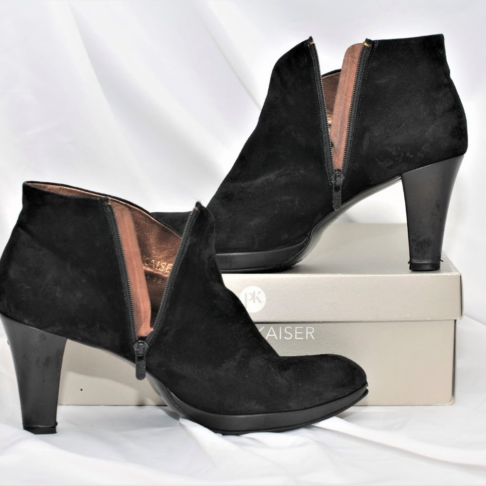 Designer "Peter Kaiser" Soft Black Suede Booties - Picture 6 of 14